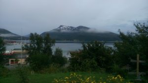 Vista del estrecho de Tjeldsundet desde Evenskjer